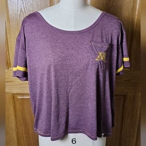 University of Minnesota Crop Top, short sleeve. Womans XL. Maroon & Gold